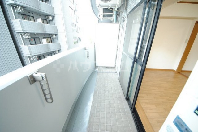 19/30 バルコニー