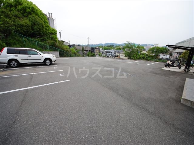 18/22 駐車場