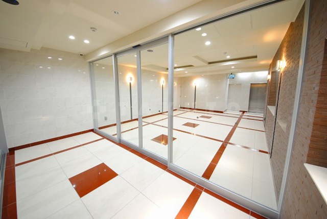 20/28 エントランス