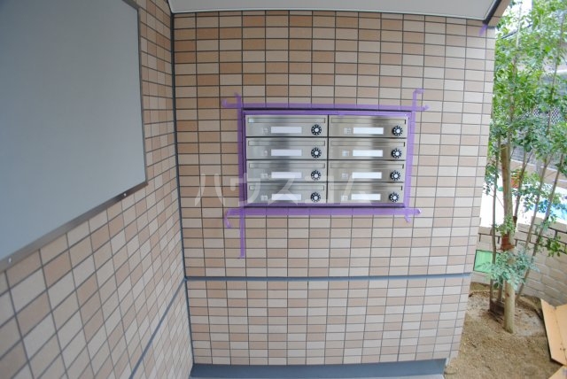 17/28 エントランス