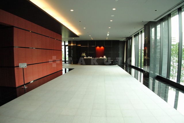 19/29 エントランス