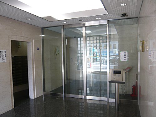 14/23 エントランス