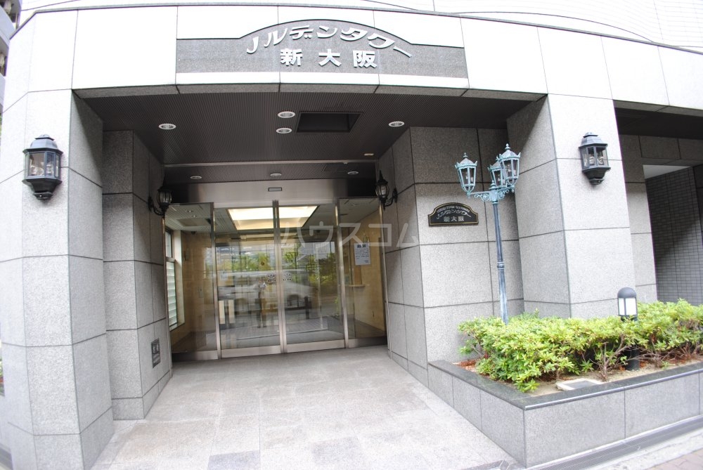 22/30 エントランス