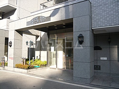 16/25 エントランス