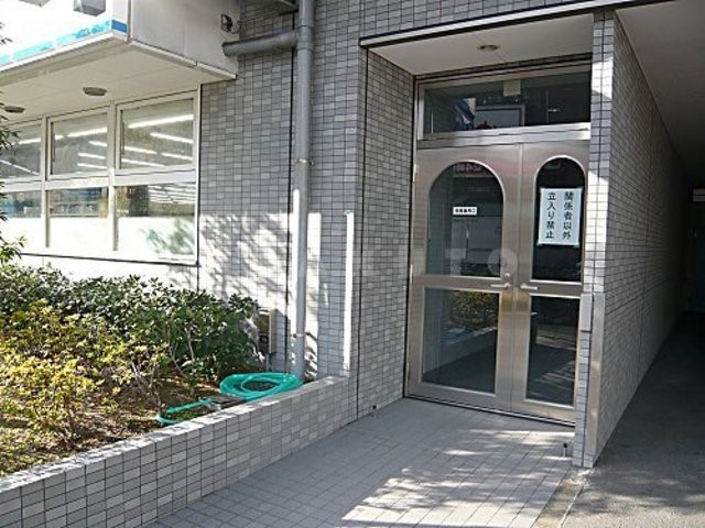 15/25 エントランス