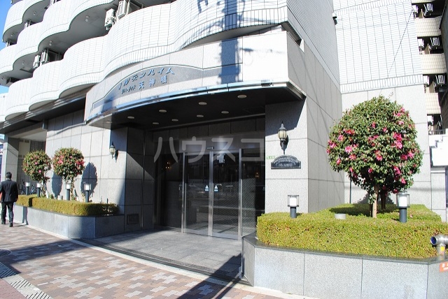 19/29 エントランス