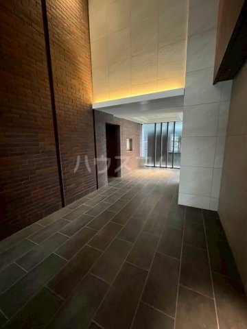 22/30 エントランス