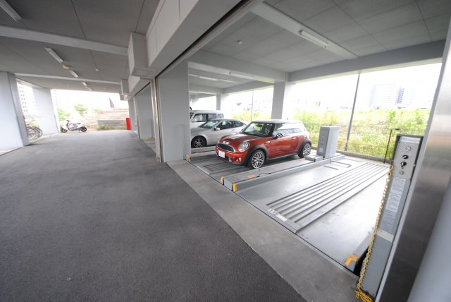 19/27 駐車場