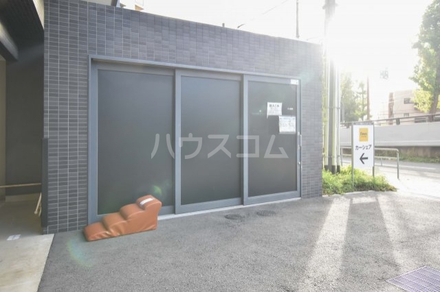 26/30 エントランス