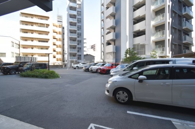 21/30 駐車場