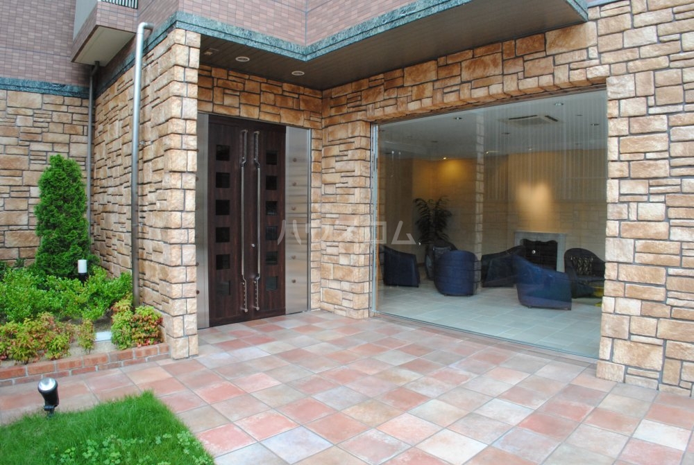 29/30 エントランス