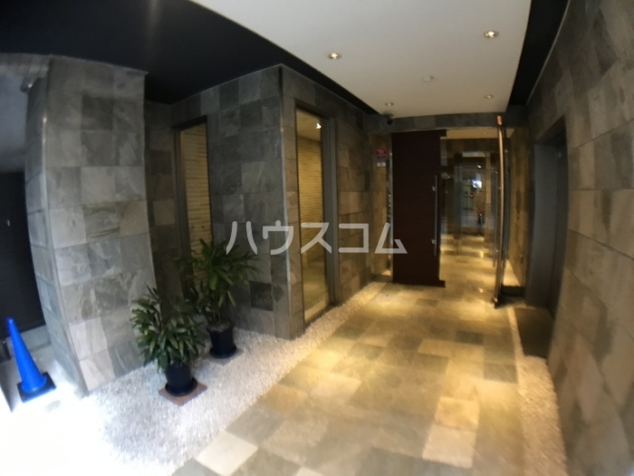 21/24 エントランス