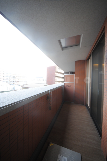 17/27 バルコニー