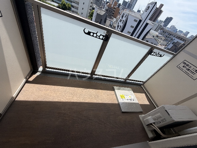 19/30 バルコニー