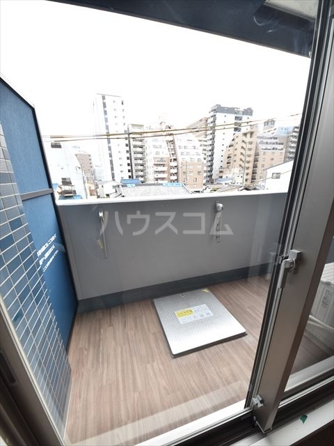 21/30 バルコニー