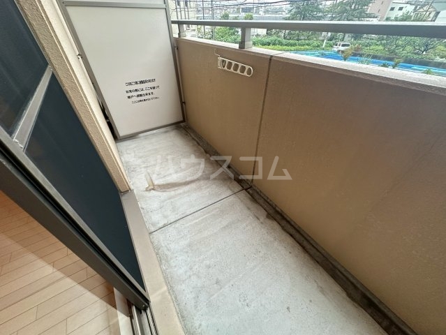 23/30 バルコニー