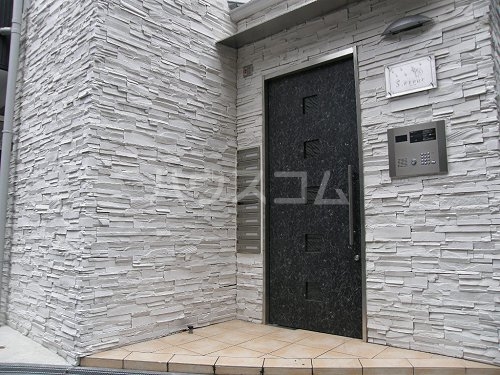 20/30 エントランス