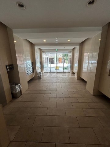 22/30 エントランス