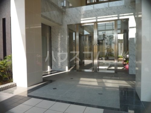 14/21 エントランス