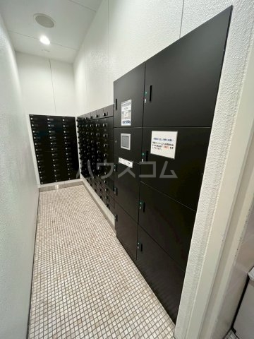 23/30 エントランス