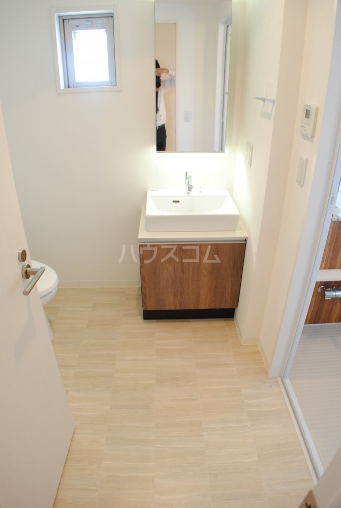 14/30 洗面