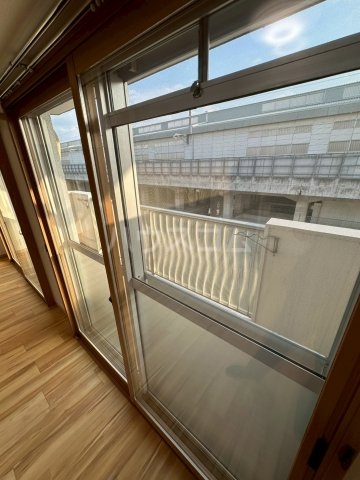 13/30 バルコニー