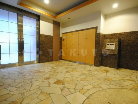 15/25 エントランス