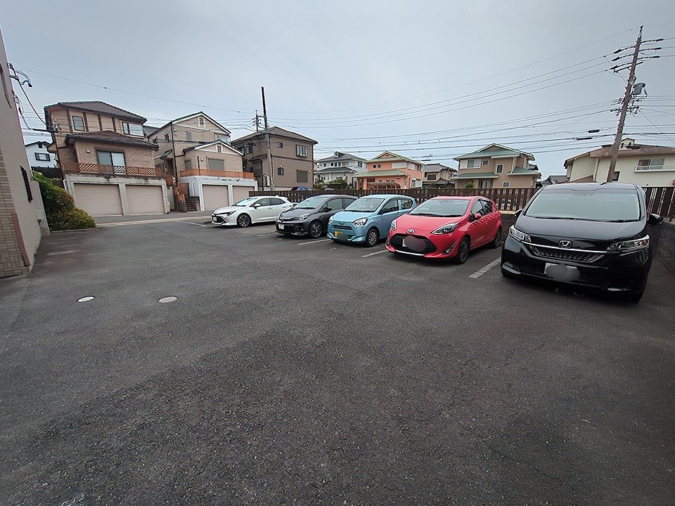 26/30 駐車場