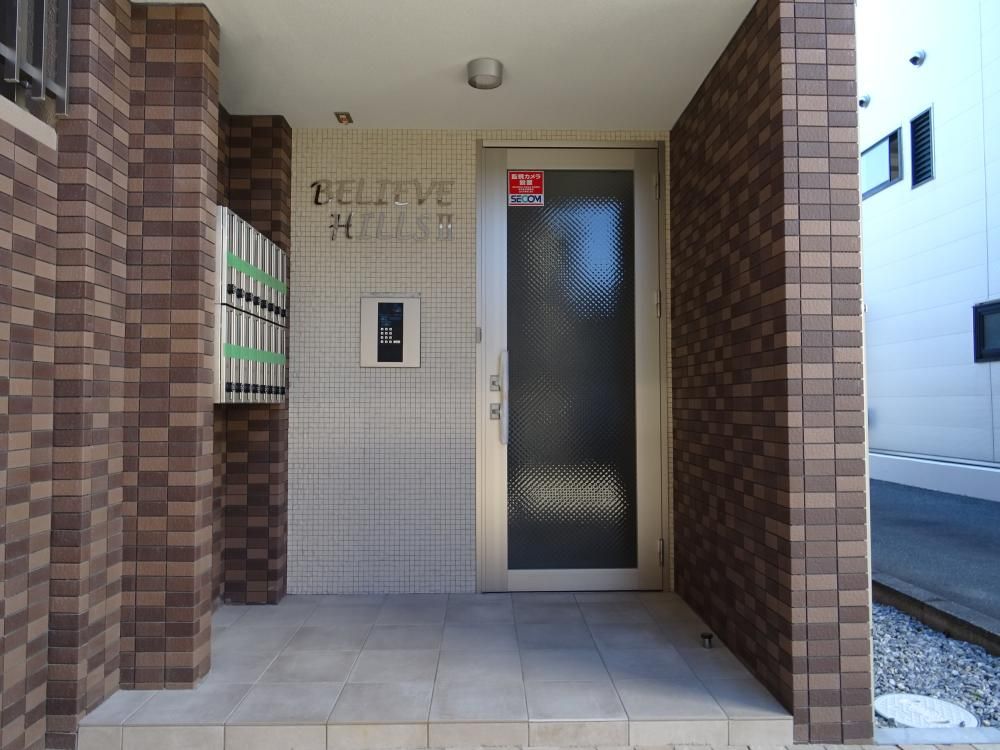 20/27 エントランス