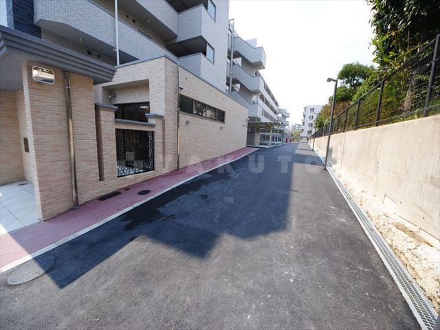 25/30 駐車場