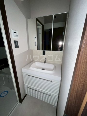 13/30 洗面