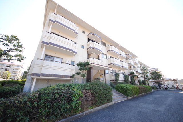 16/26 エントランス