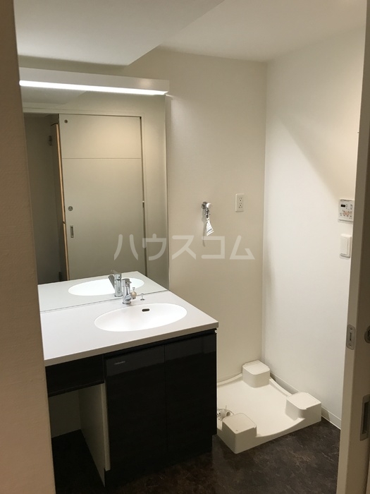 15/30 洗面