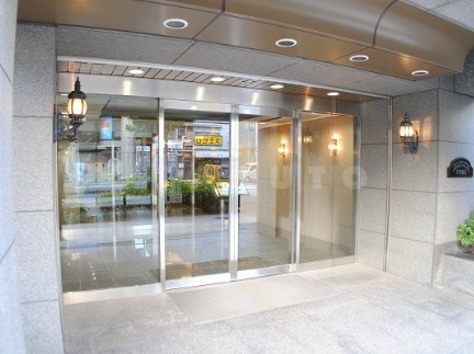 19/28 エントランス