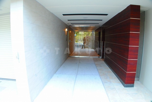 17/26 エントランス