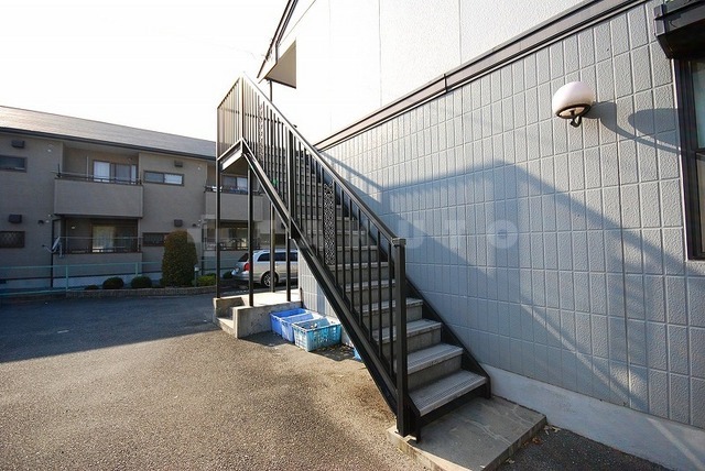 26/30 エントランス