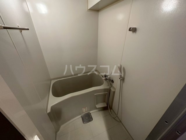 13/28 浴室