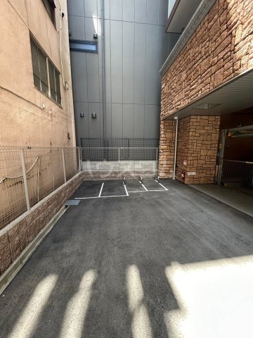 20/30 駐車場