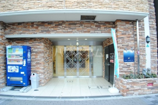 21/29 エントランス