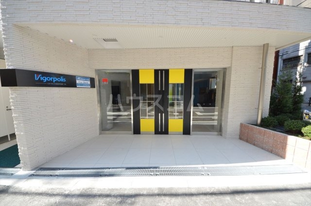 25/30 エントランス