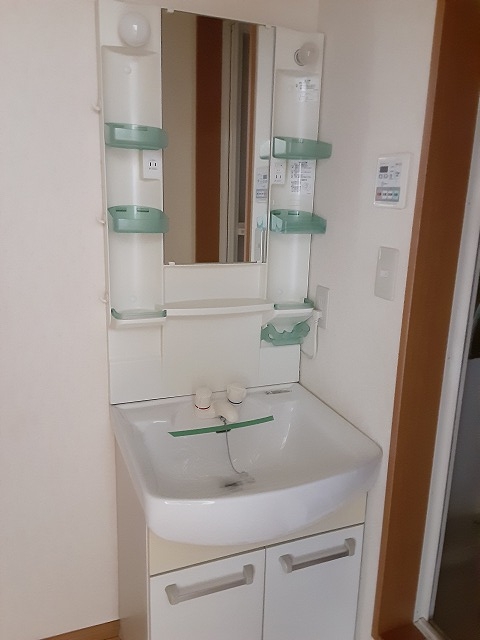18/30 洗面