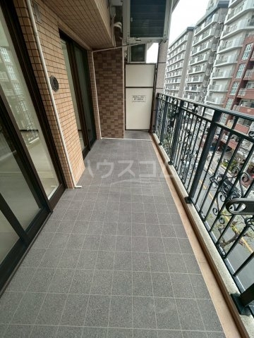 21/30 バルコニー