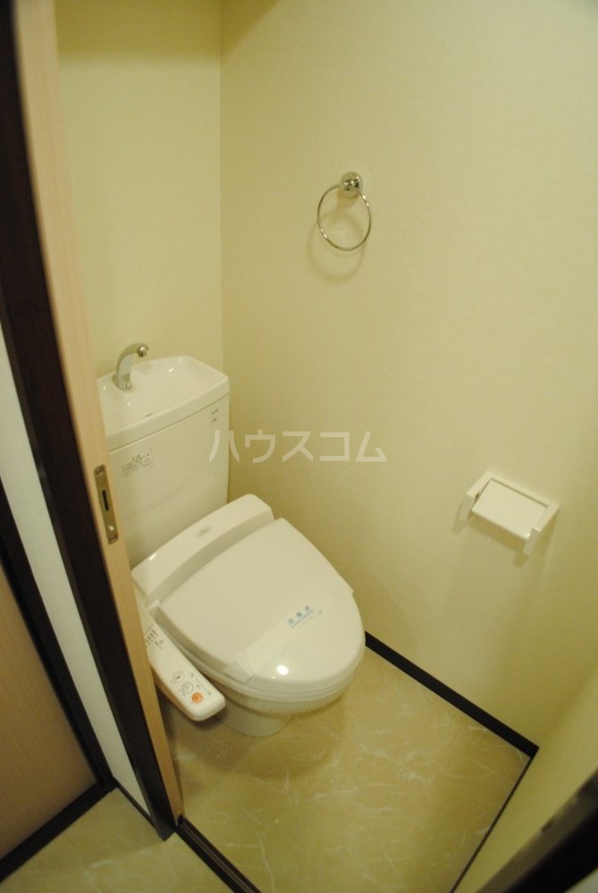 13/30 トイレ
