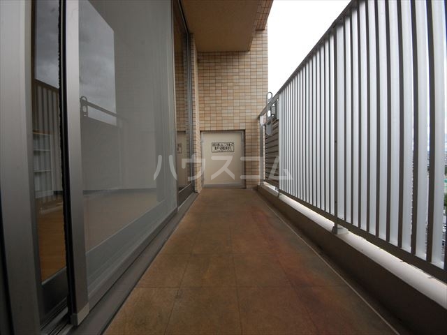 20/30 バルコニー