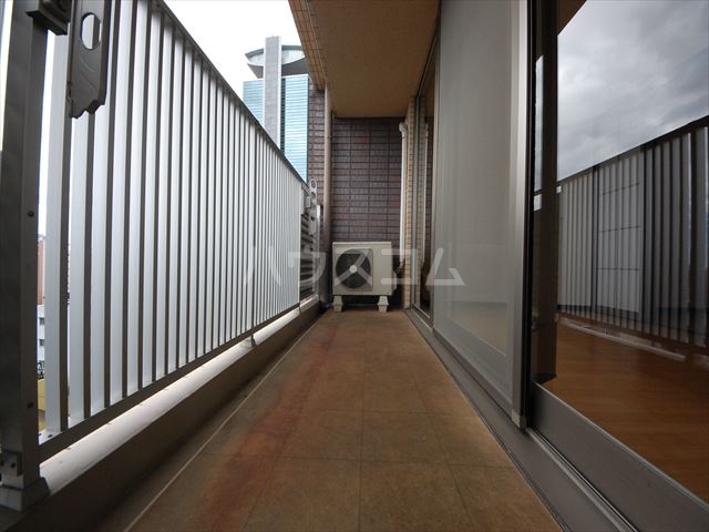 21/30 バルコニー