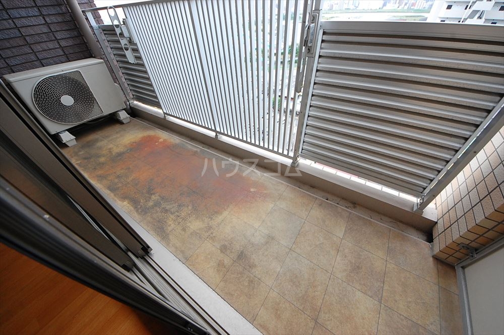 19/30 バルコニー