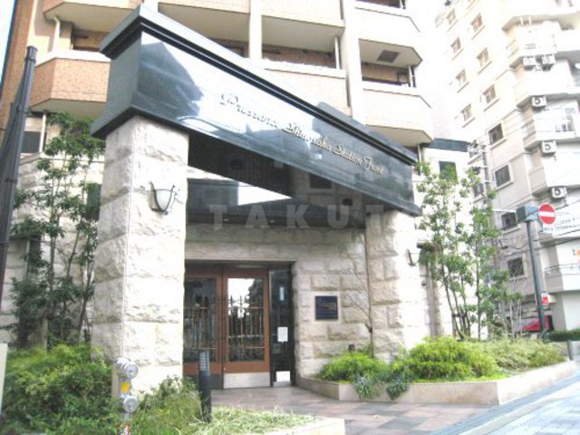 14/25 エントランス