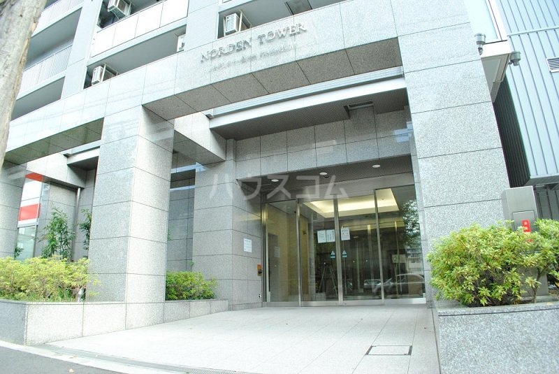 20/30 エントランス