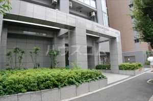 22/30 エントランス