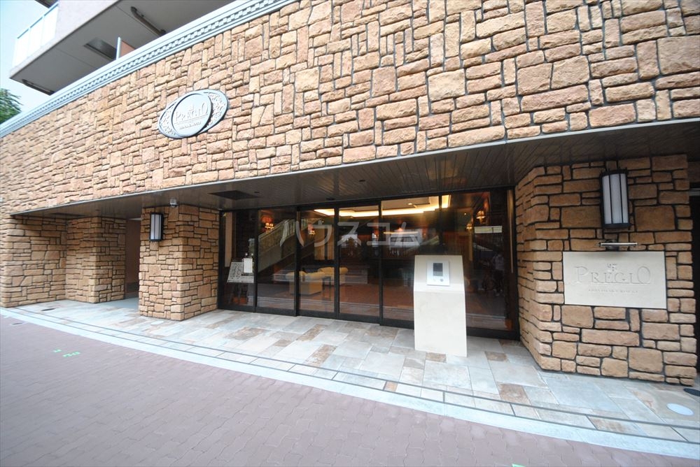 22/30 エントランス